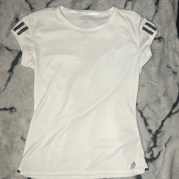 Adidas Aeroready white shirt (S) - Picture 1 of 6